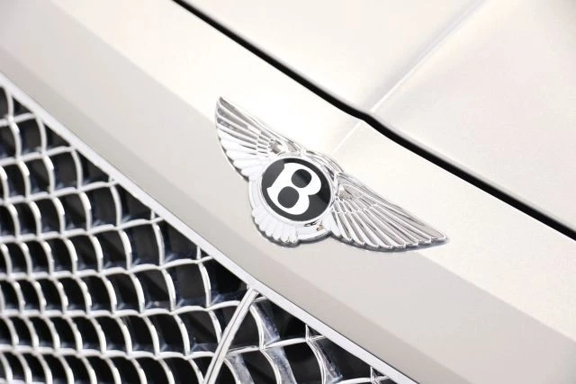 2018 Bentley Bentayga - Image 7 of 31