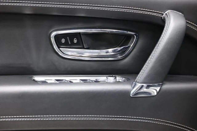 2018 Bentley Bentayga - Image 12 of 31