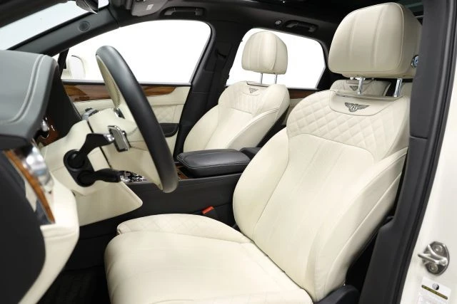 2018 Bentley Bentayga - Image 18 of 31