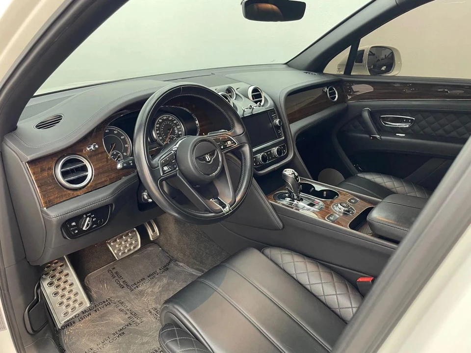 2018 Bentley Bentayga - Image 12 of 21