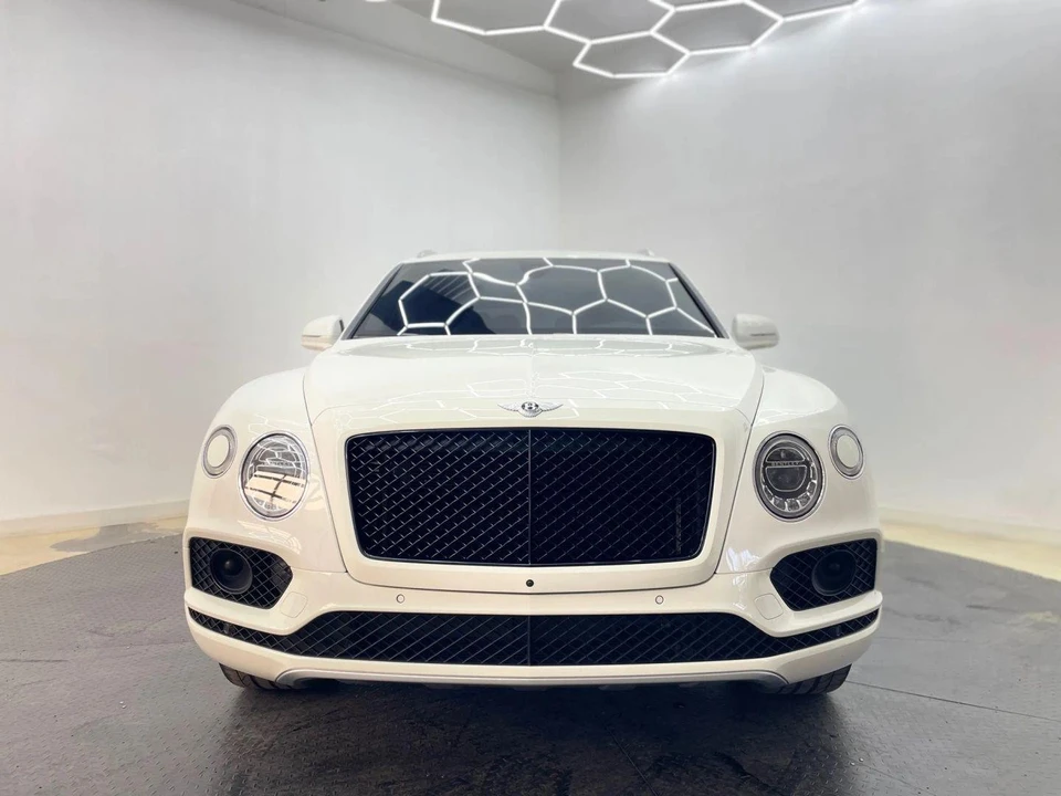 2018 Bentley Bentayga - Image 8 of 21