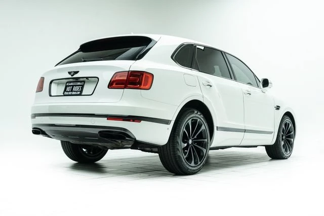 2018 Bentley Bentayga - Image 8 of 20