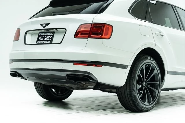 2018 Bentley Bentayga - Image 10 of 20