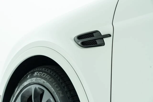 2018 Bentley Bentayga - Image 17 of 20