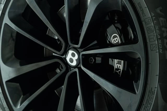 2018 Bentley Bentayga - Image 18 of 20