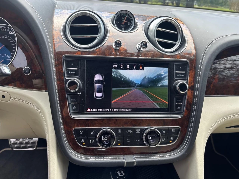 2018 Bentley Bentayga - Image 21 of 31