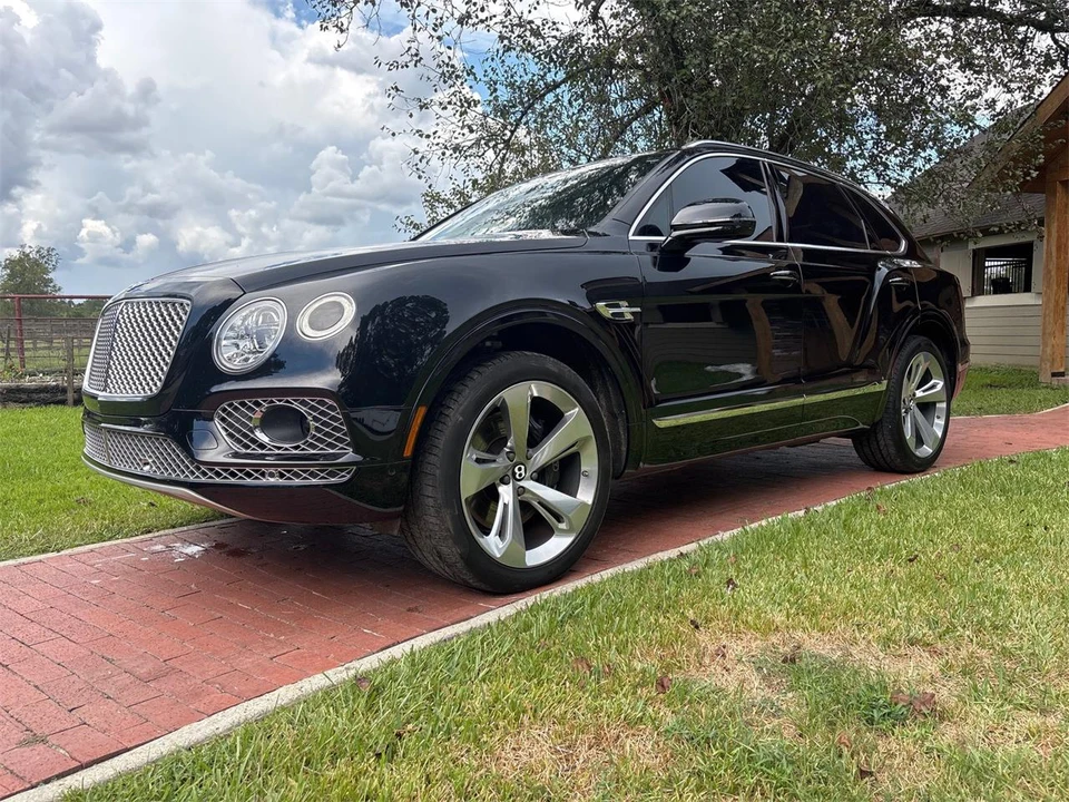 2018 Bentley Bentayga - Image 3 of 31