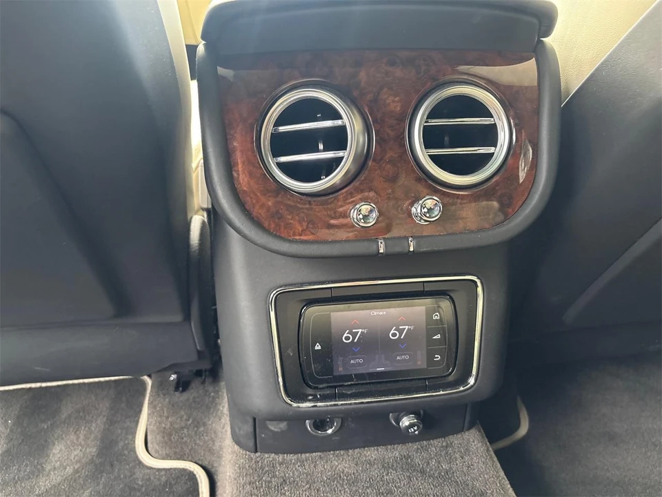 2018 Bentley Bentayga - Image 31 of 31