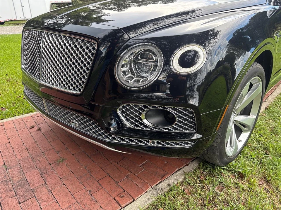 2018 Bentley Bentayga - Image 11 of 31