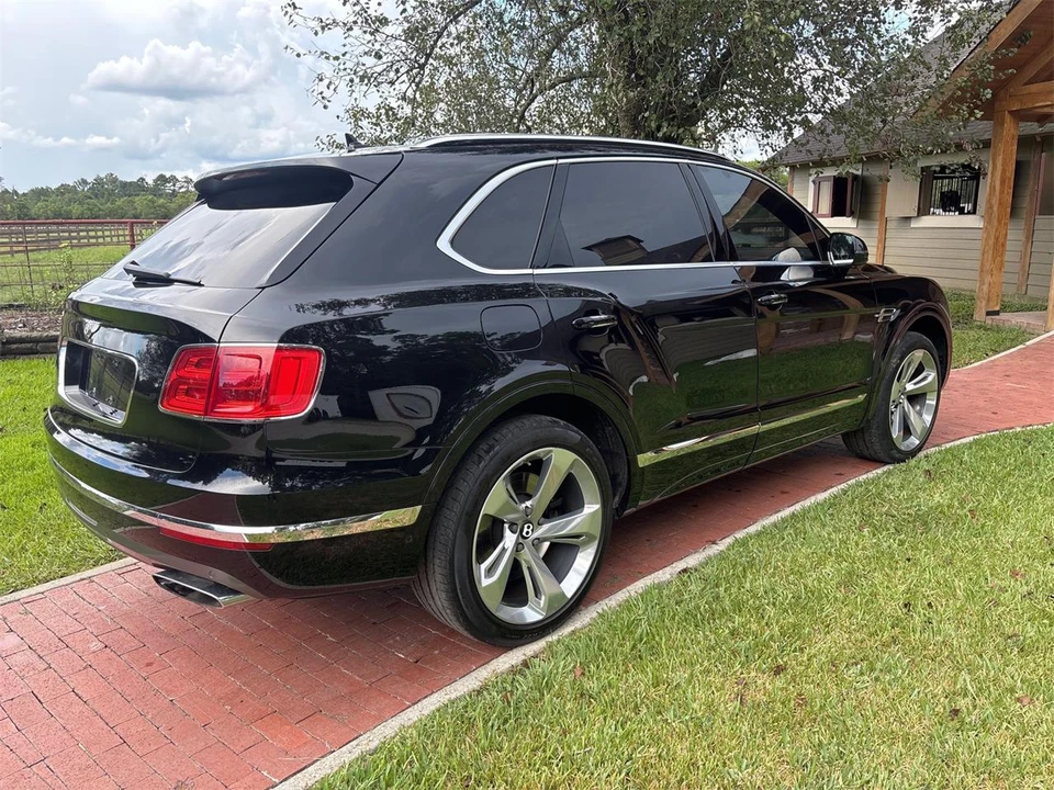 2018 Bentley Bentayga - Image 5 of 31