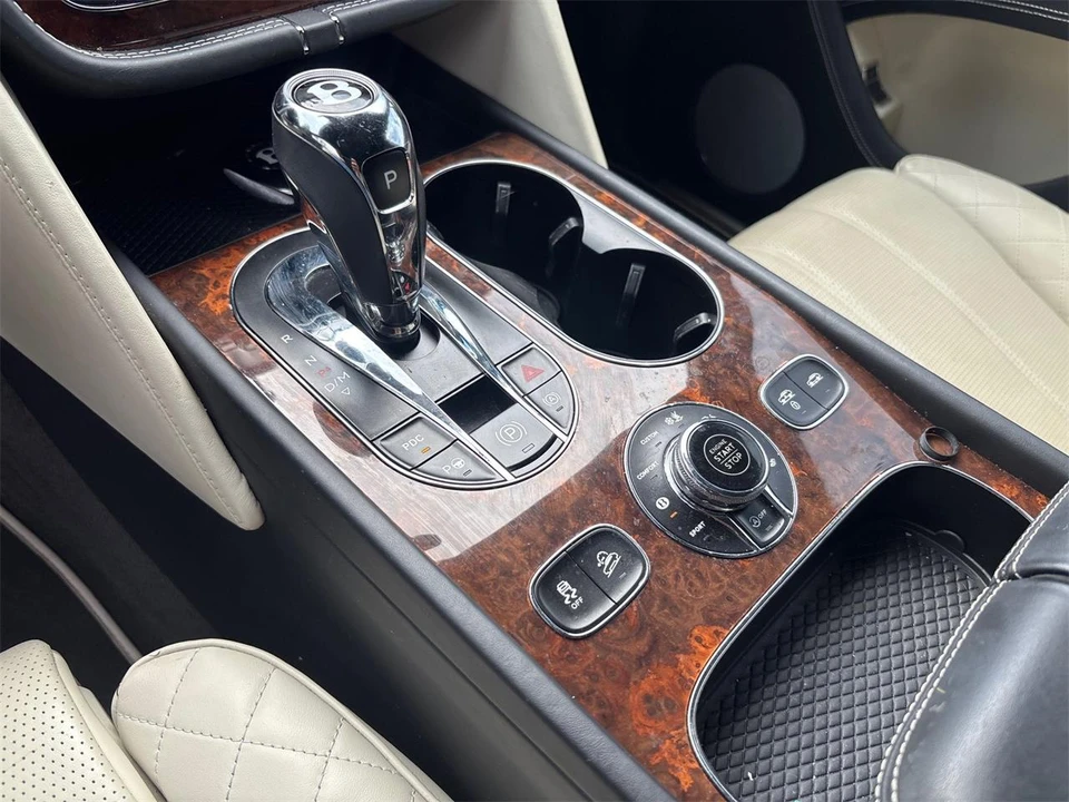 2018 Bentley Bentayga - Image 20 of 31