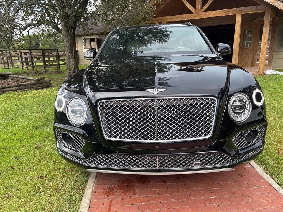 2018 Bentley Bentayga - Image 6 of 31