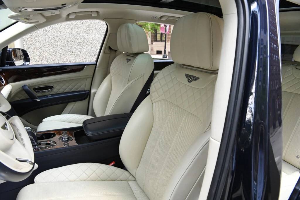 2018 Bentley Bentayga - Image 9 of 12
