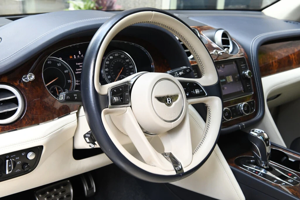 2018 Bentley Bentayga - Image 12 of 12