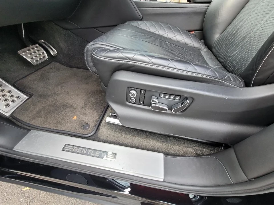 2018 Bentley Bentayga - Image 8 of 14