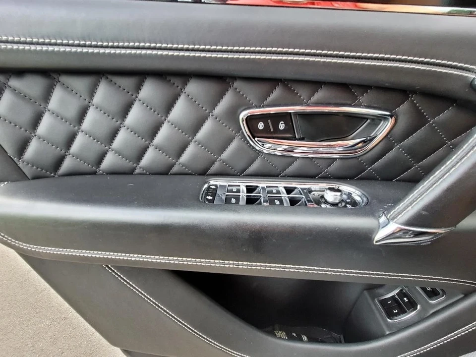 2018 Bentley Bentayga - Image 9 of 14