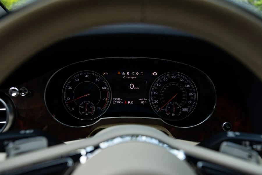 2018 Bentley Bentayga - Image 19 of 31