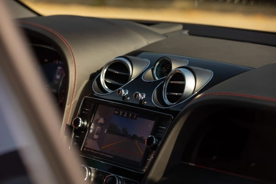 2018 Bentley Bentayga - Image 18 of 31