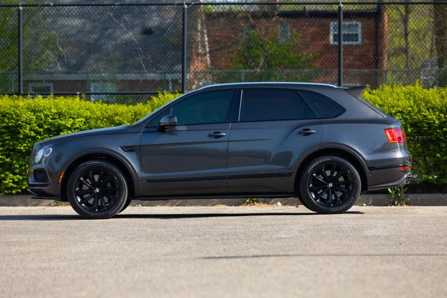 2018 Bentley Bentayga - Image 2 of 31