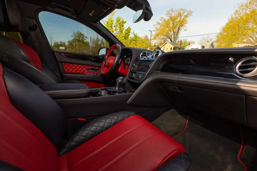 2018 Bentley Bentayga - Image 24 of 31