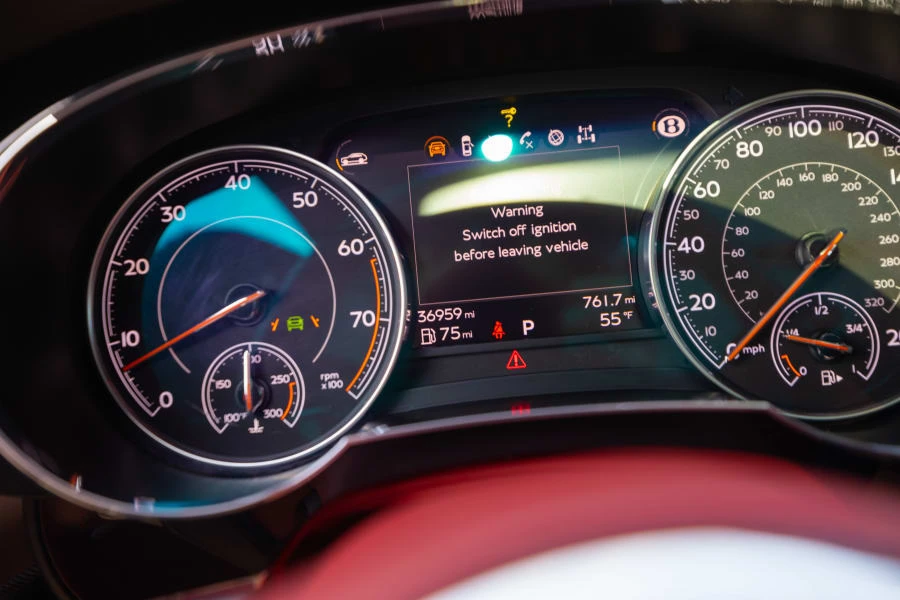 2018 Bentley Bentayga - Image 26 of 31