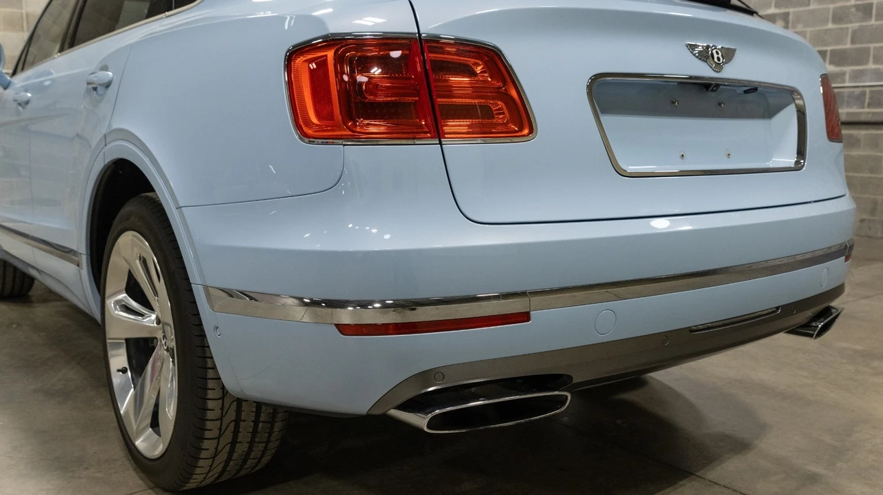 2018 Bentley Bentayga - Image 19 of 21