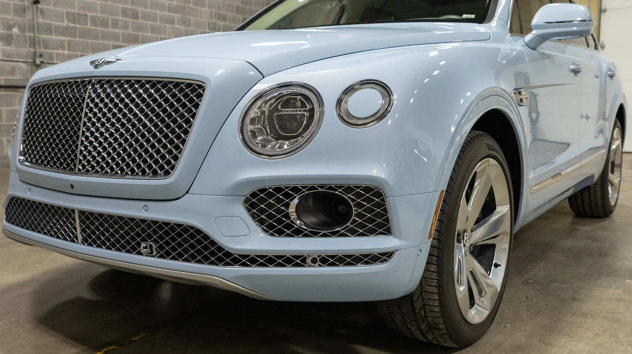 2018 Bentley Bentayga - Image 16 of 21