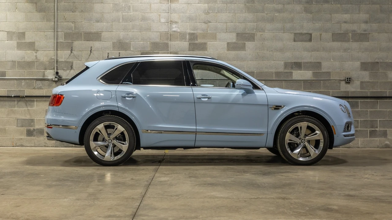 2018 Bentley Bentayga - Image 8 of 21