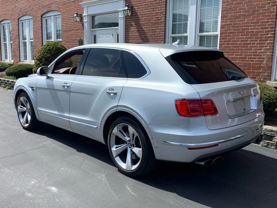 2018 Bentley Bentayga - Image 3 of 9