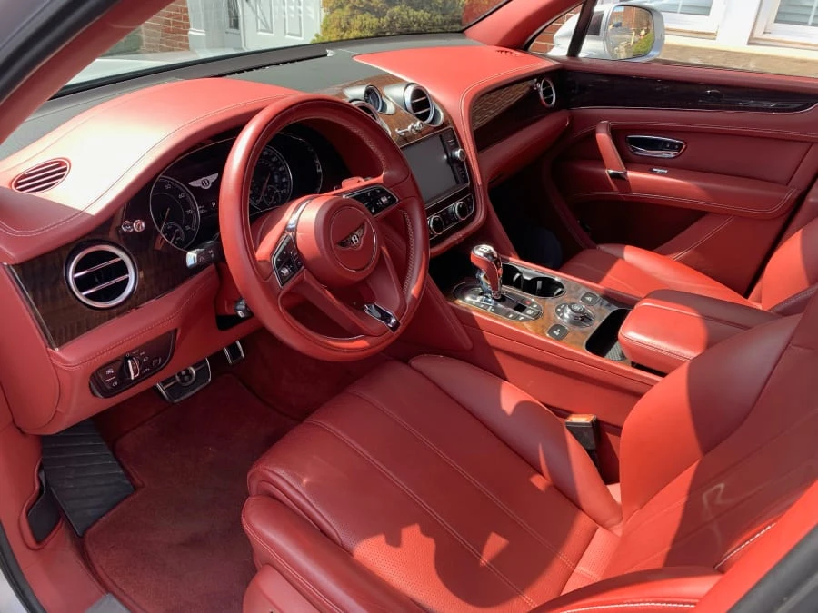 2018 Bentley Bentayga - Image 4 of 9