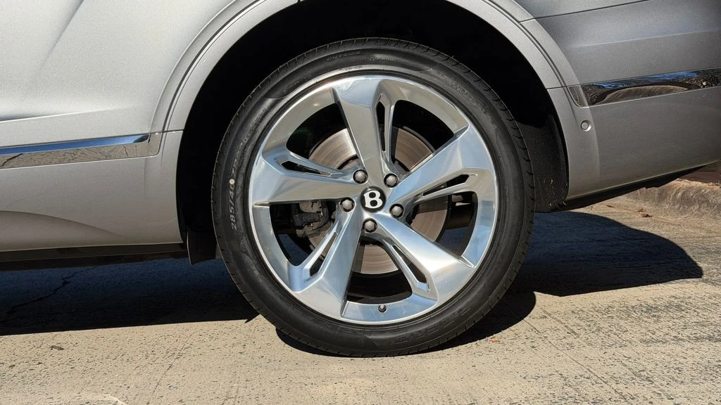 2018 Bentley Bentayga - Image 7 of 21