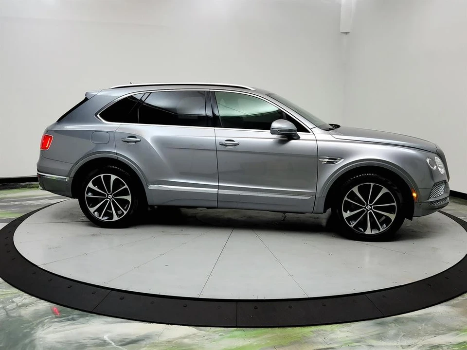 2018 Bentley Bentayga - Image 4 of 12