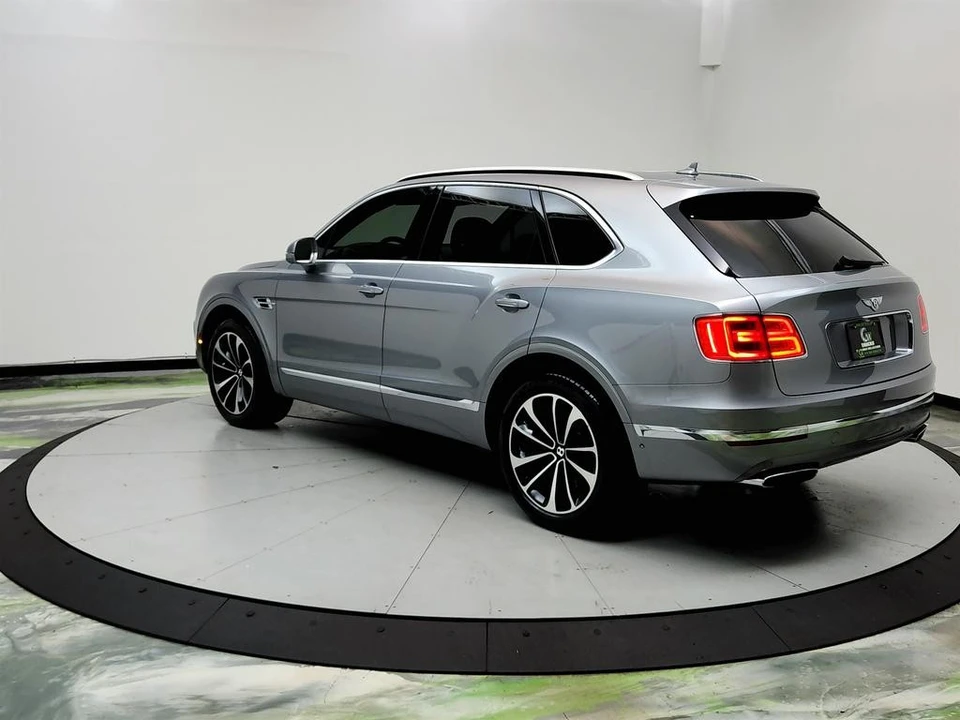 2018 Bentley Bentayga - Image 7 of 12