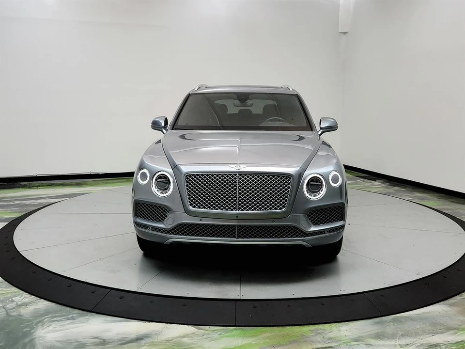 2018 Bentley Bentayga - Image 2 of 12