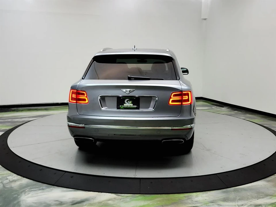 2018 Bentley Bentayga - Image 6 of 12