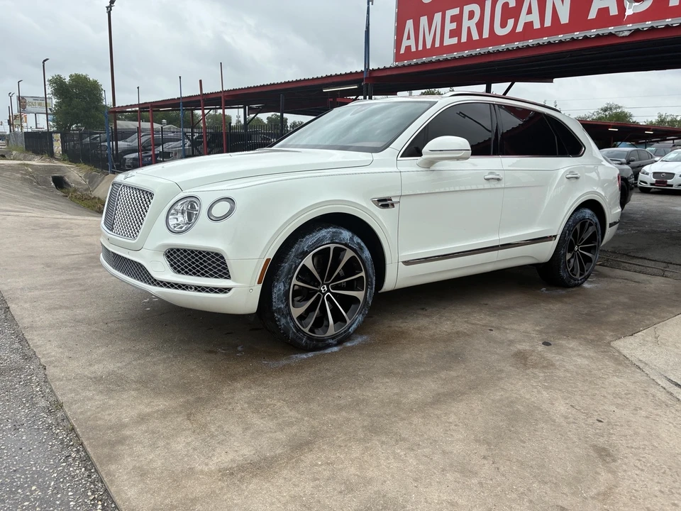 2018 Bentley Bentayga - Image 3 of 31