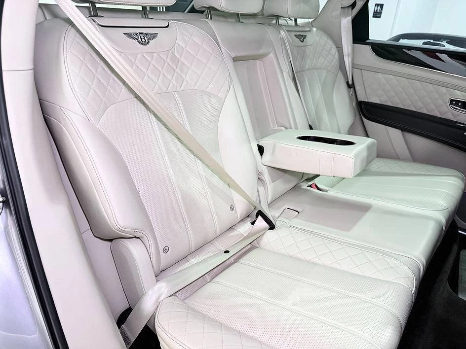 2018 Bentley Bentayga - Image 13 of 20
