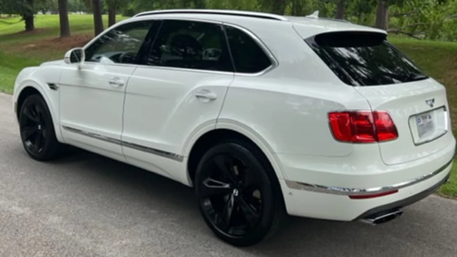 2018 Bentley Bentayga - Image 2 of 16