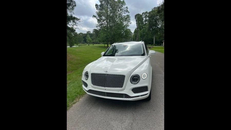 2018 Bentley Bentayga - Image 15 of 16