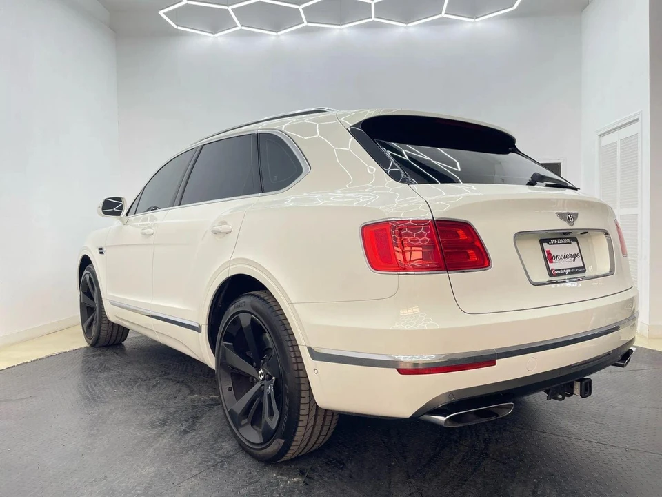 2018 Bentley Bentayga - Image 5 of 31