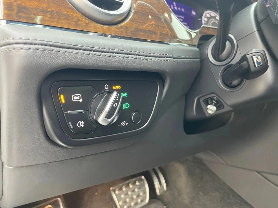 2018 Bentley Bentayga - Image 31 of 31
