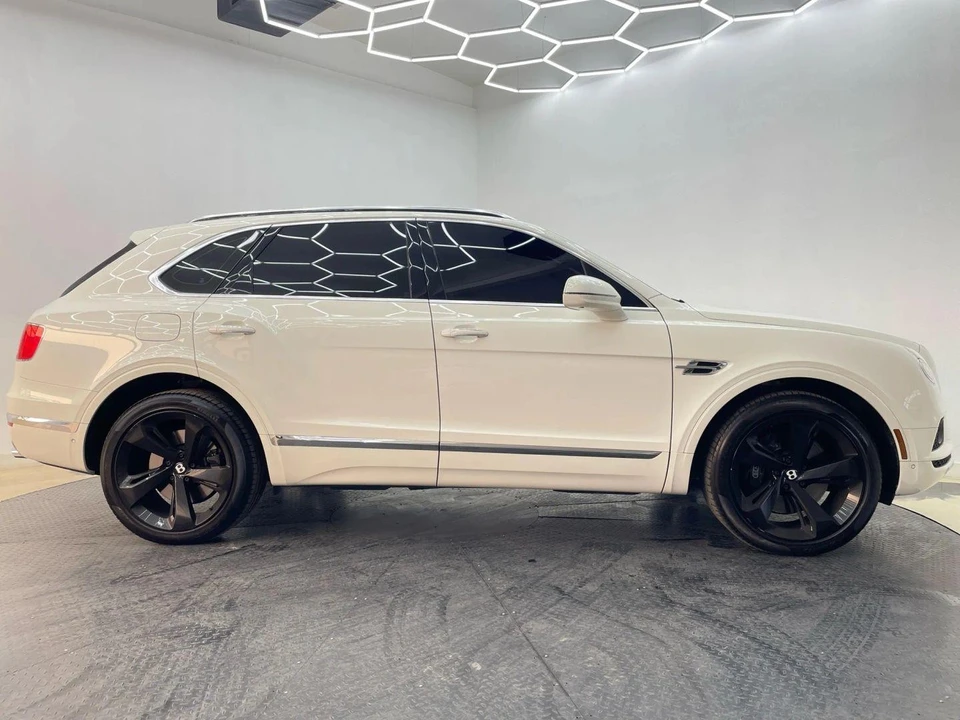 2018 Bentley Bentayga - Image 3 of 31