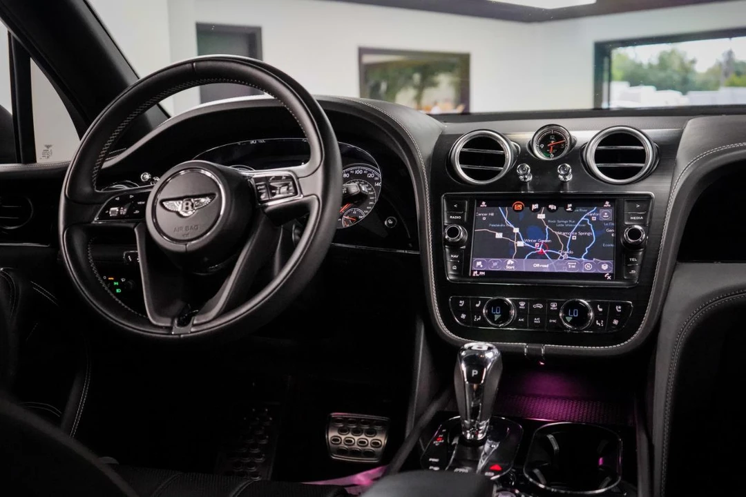 2018 Bentley Bentayga - Image 13 of 31