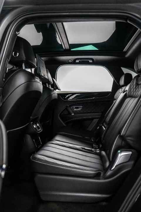 2018 Bentley Bentayga - Image 28 of 31