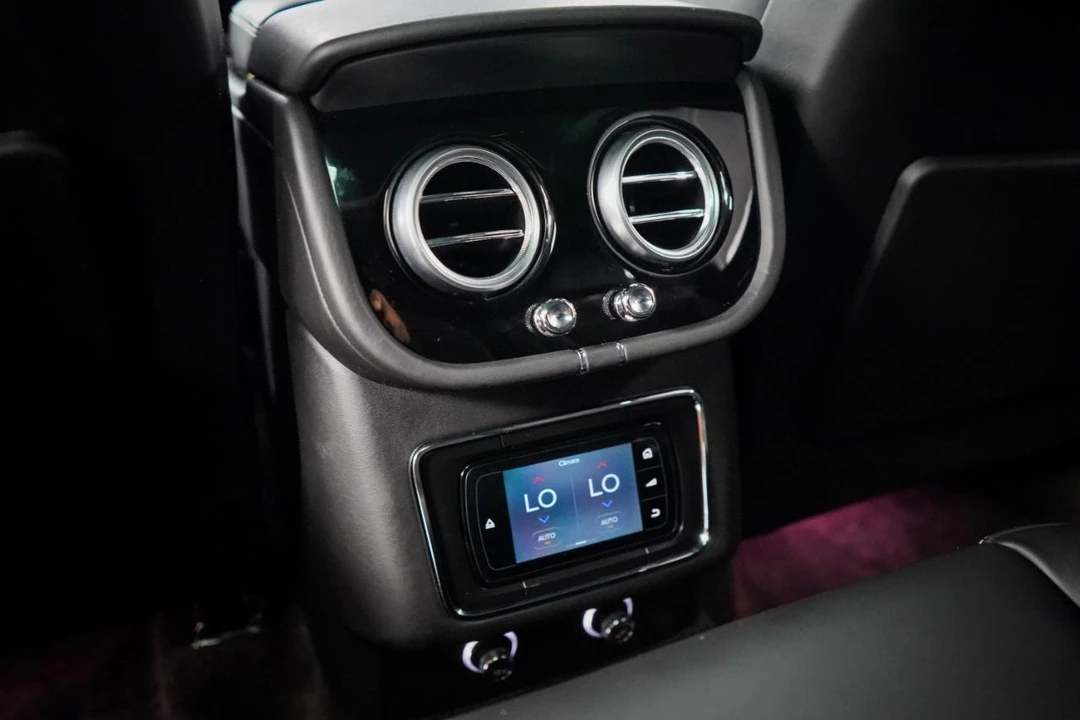 2018 Bentley Bentayga - Image 31 of 31