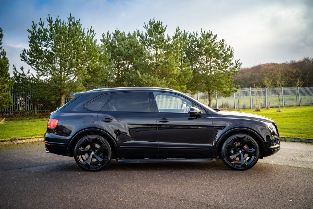 2018 Bentley Bentayga - Image 17 of 31