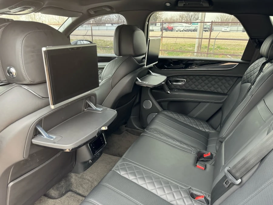 2018 Bentley Bentayga - Image 9 of 9