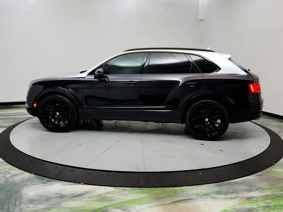 2018 Bentley Bentayga - Image 8 of 31