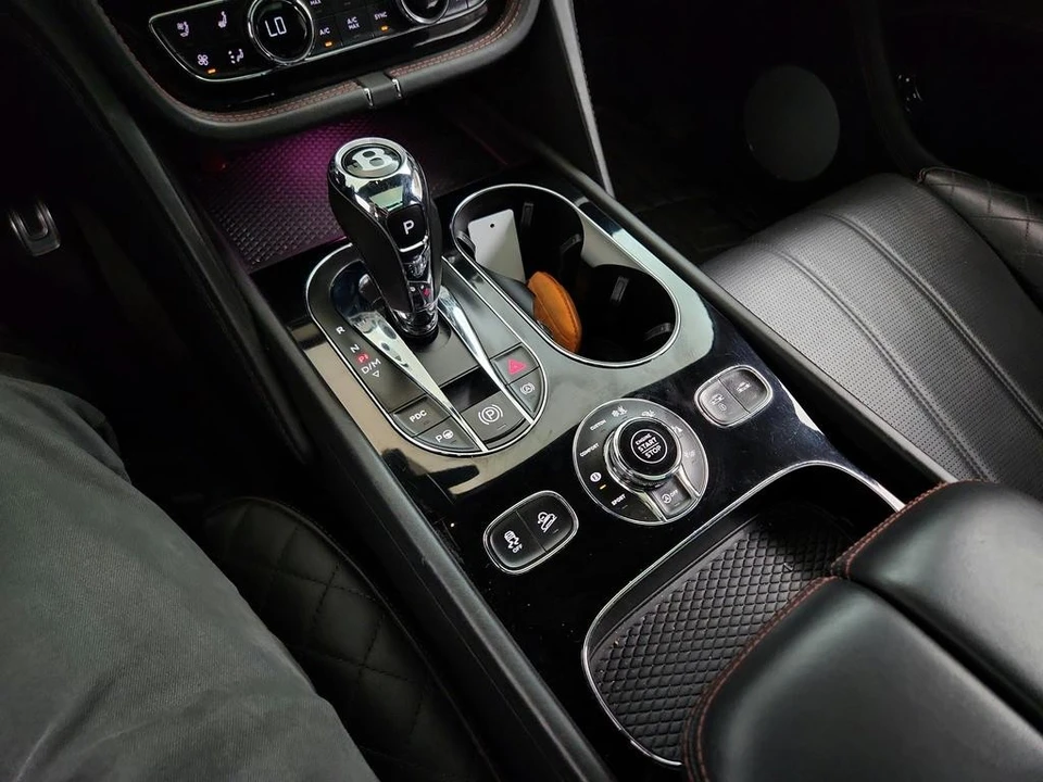 2018 Bentley Bentayga - Image 19 of 31