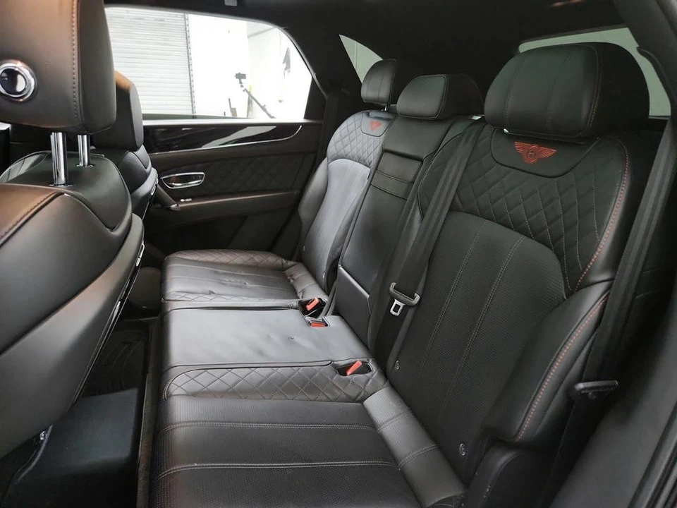 2018 Bentley Bentayga - Image 25 of 31